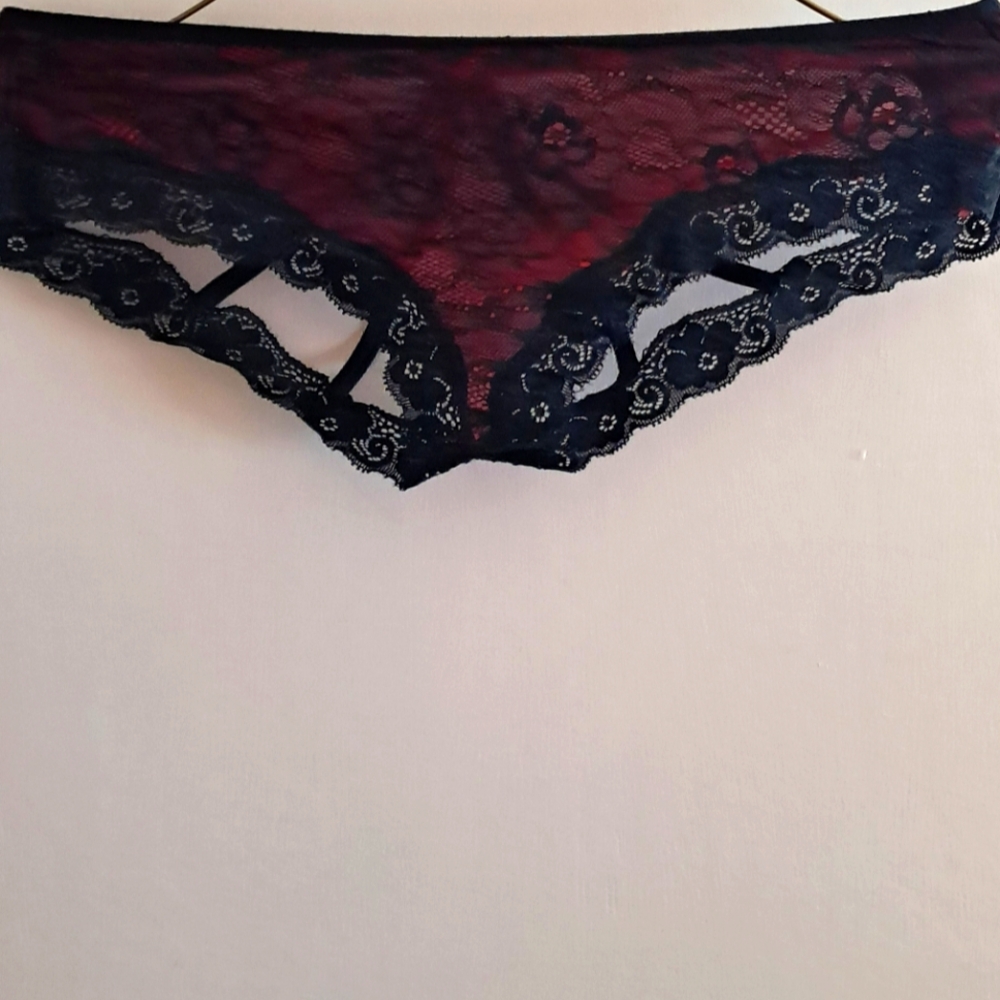 Lace Trimmed Women's Intimate in Black and Red